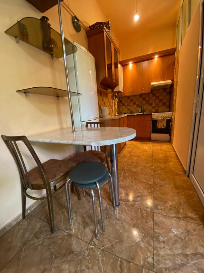Agora Arcs Apartment เยเรวาน ภายนอก รูปภาพ