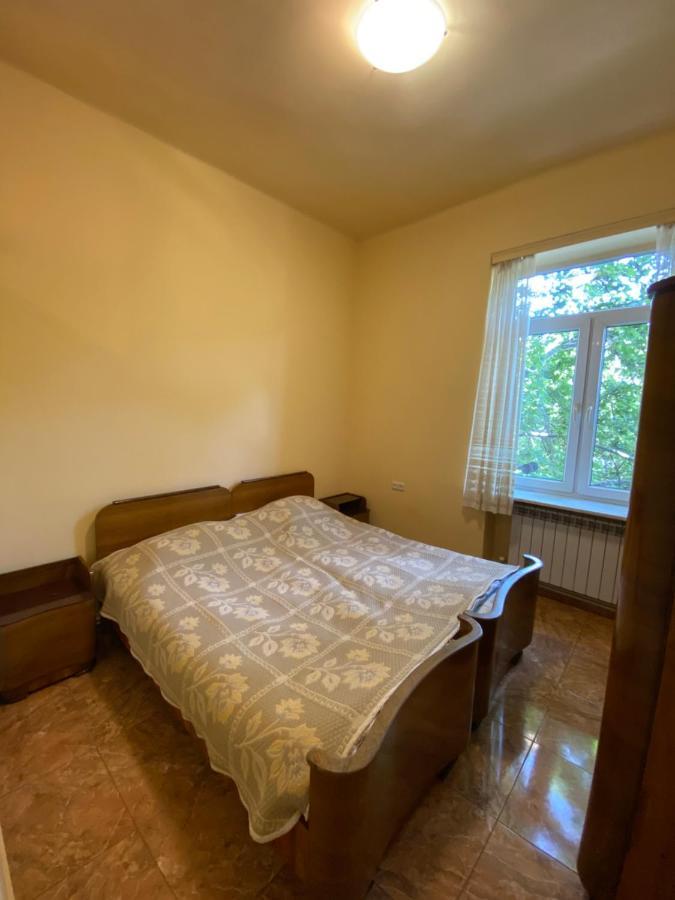 Agora Arcs Apartment เยเรวาน ภายนอก รูปภาพ