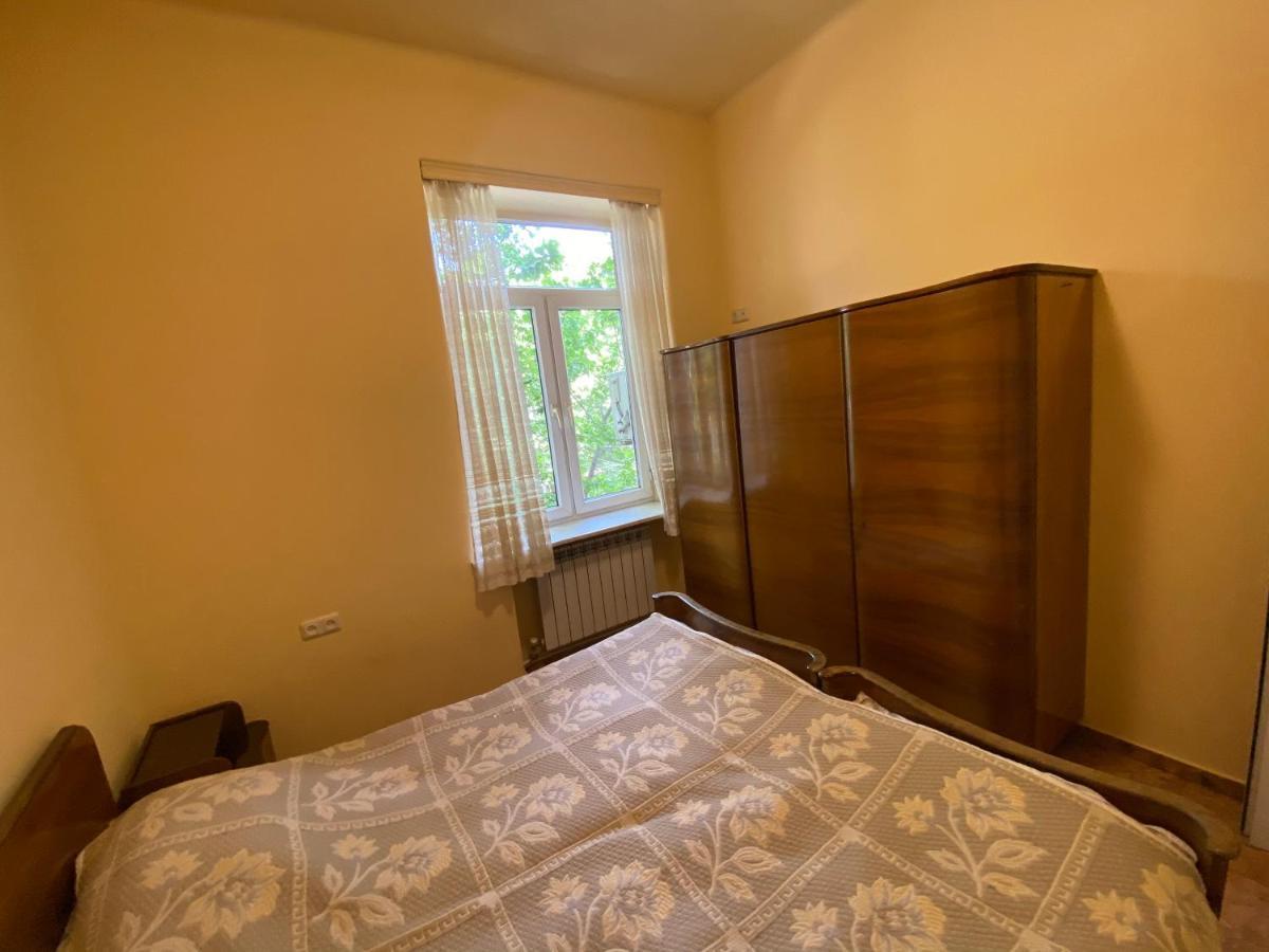 Agora Arcs Apartment เยเรวาน ภายนอก รูปภาพ