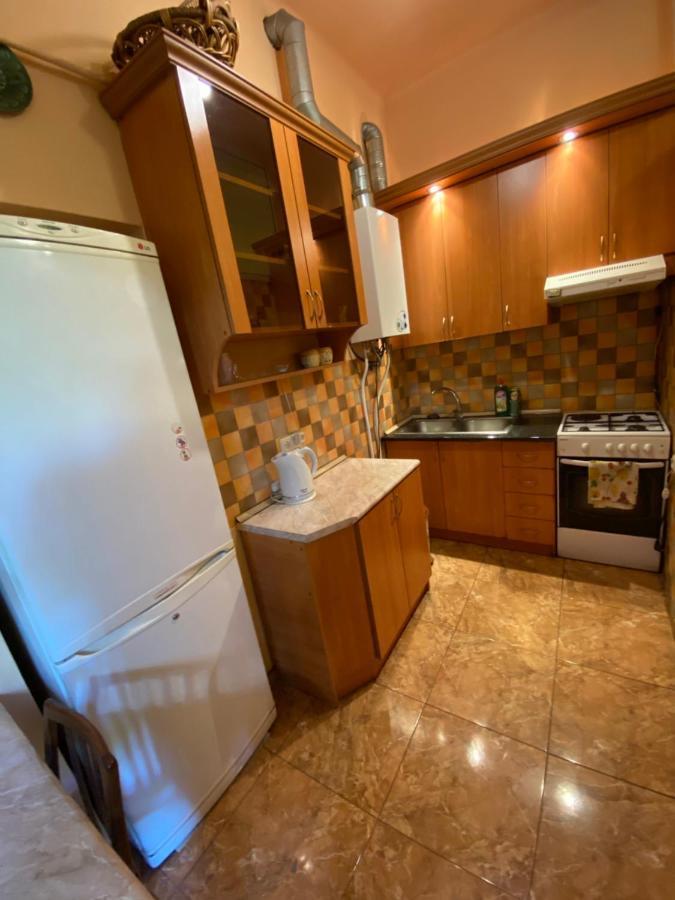 Agora Arcs Apartment เยเรวาน ภายนอก รูปภาพ