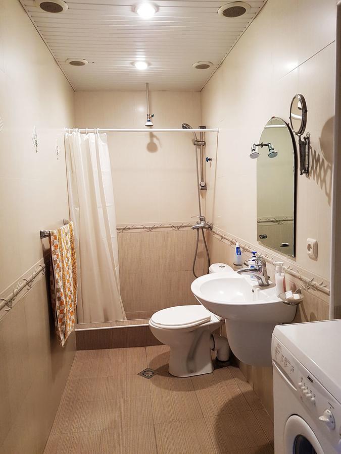 Agora Arcs Apartment เยเรวาน ภายนอก รูปภาพ